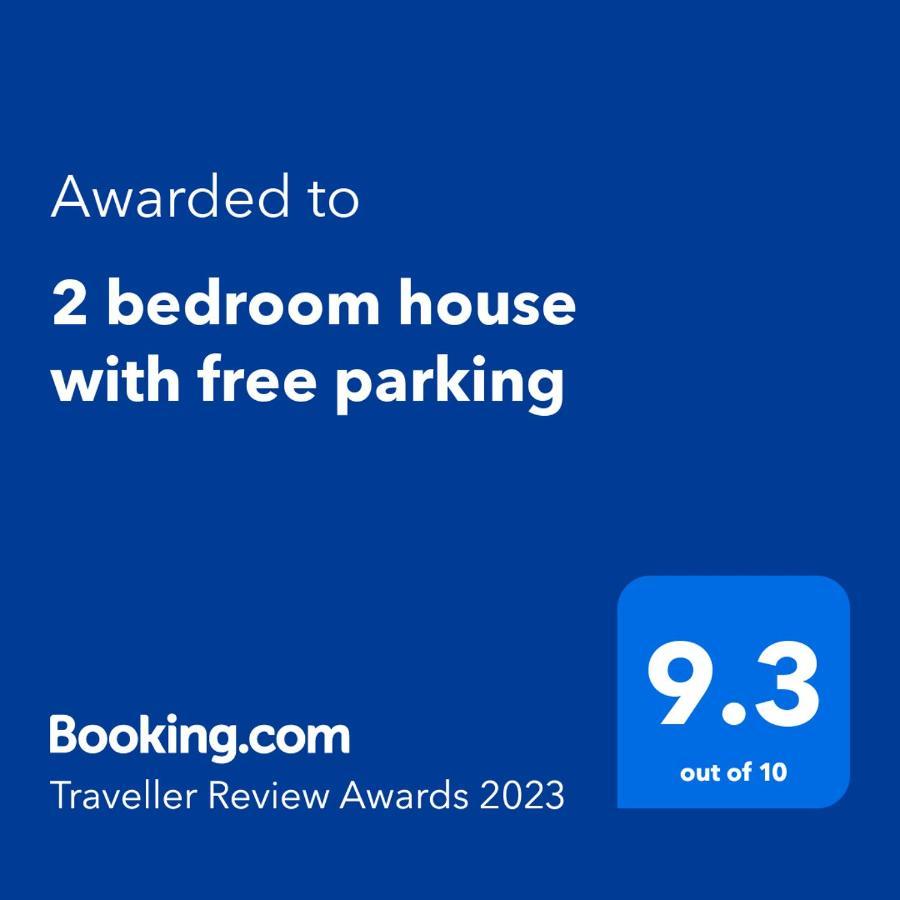 2 Bedroom House With Free Parking Lyme Regis Esterno foto